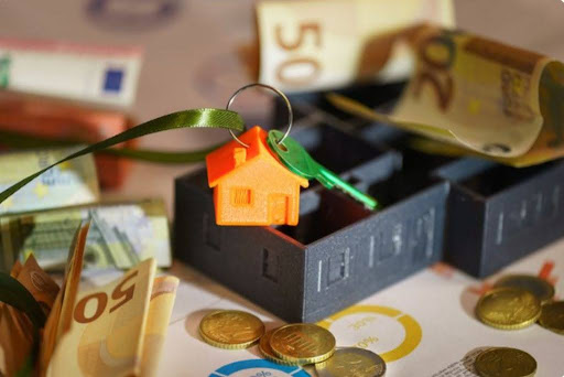 Passive Real Estate Investing: How It Works Without a Landlord